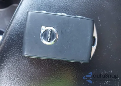 2020 Volvo S60 T6 Momentum z USA, uszkodzony, nr VIN 7JRA22TK4LG030820